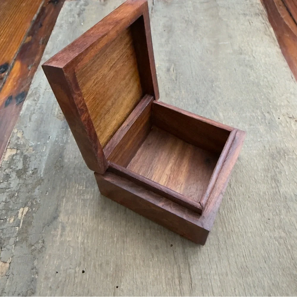 Vintage Archana Crafts square carved wood trinket box